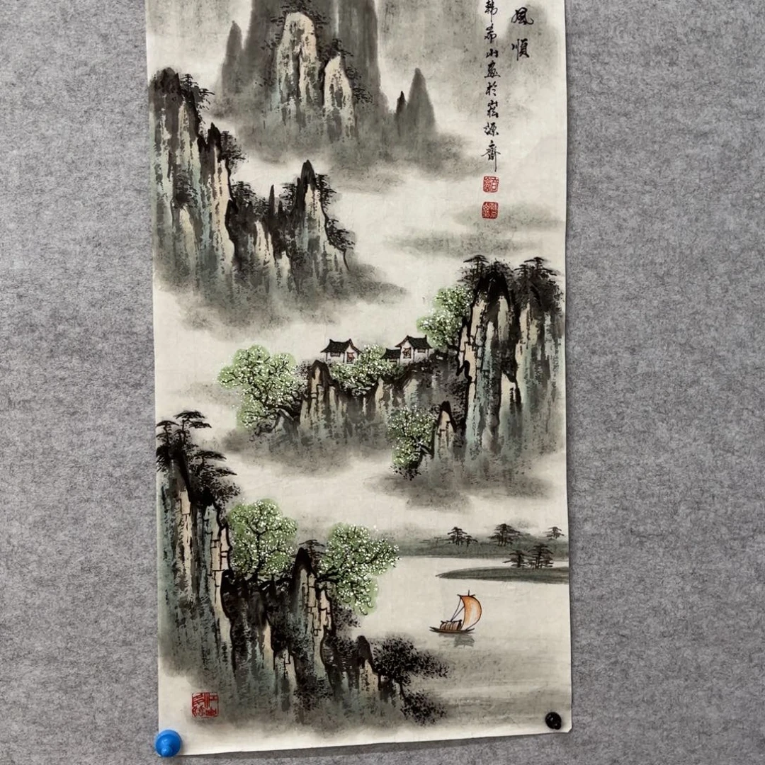 国画花鸟等图案为一体而得