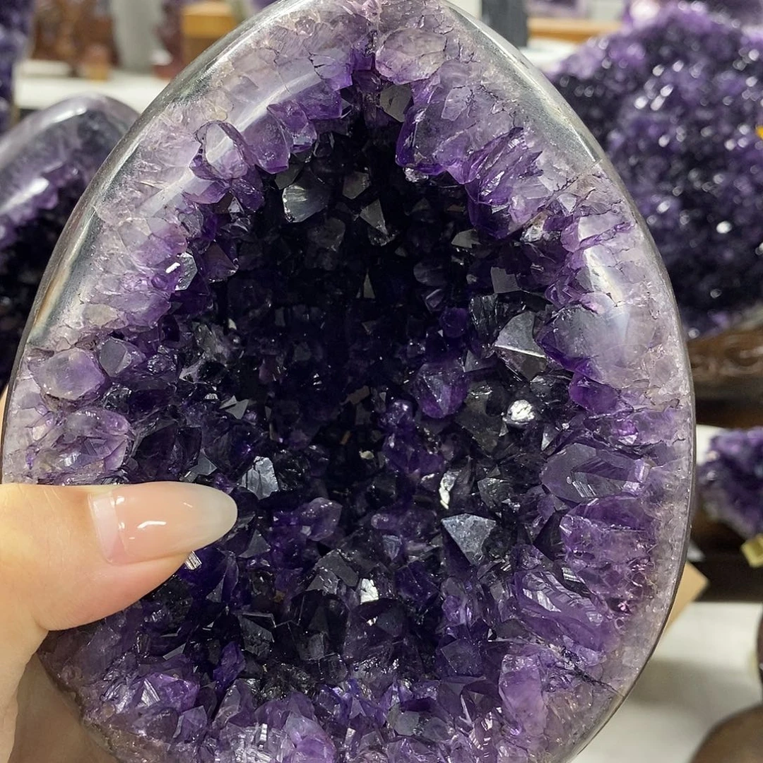 未镶嵌水晶大型摆件（非配饰）