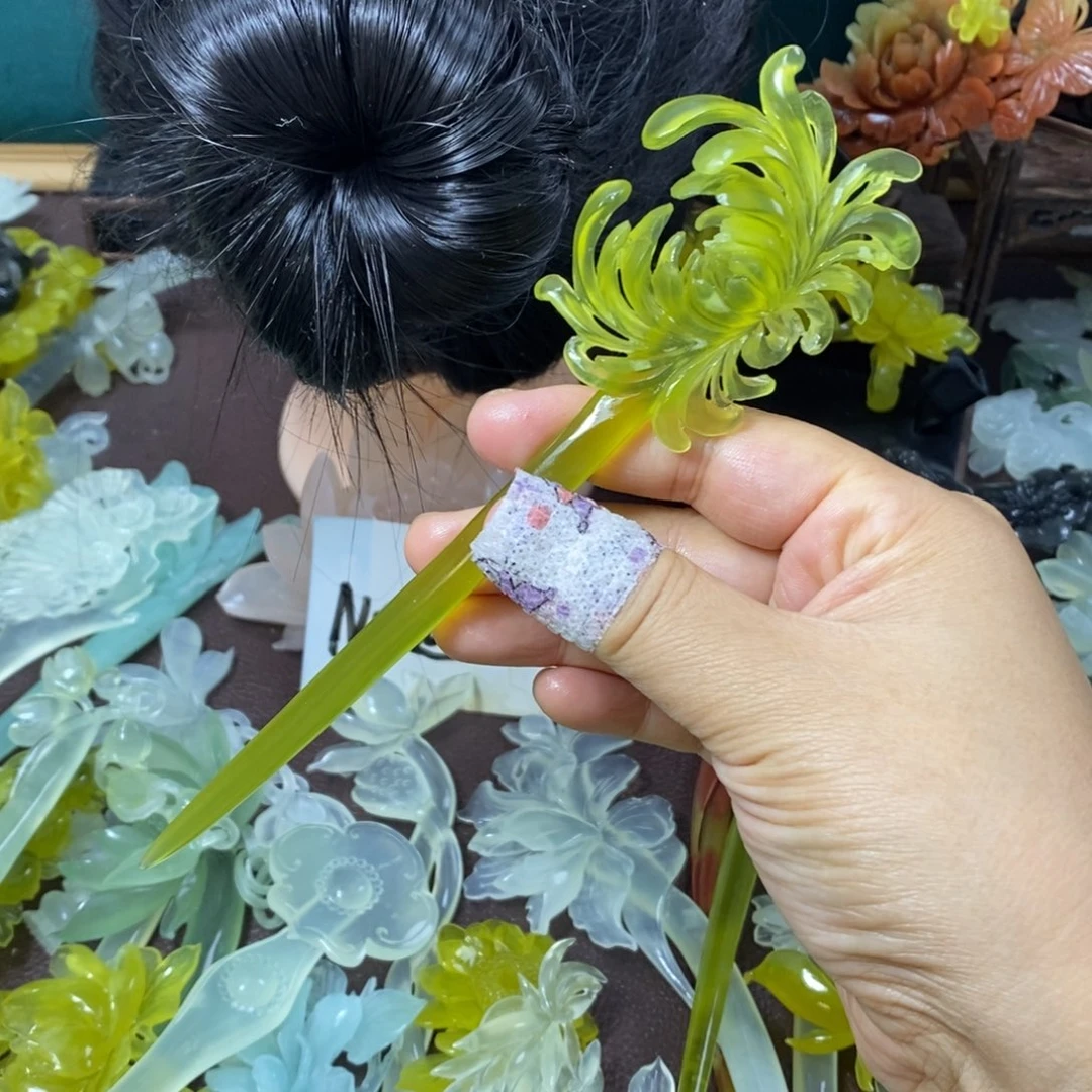 蛇纹石玉未镶嵌发饰