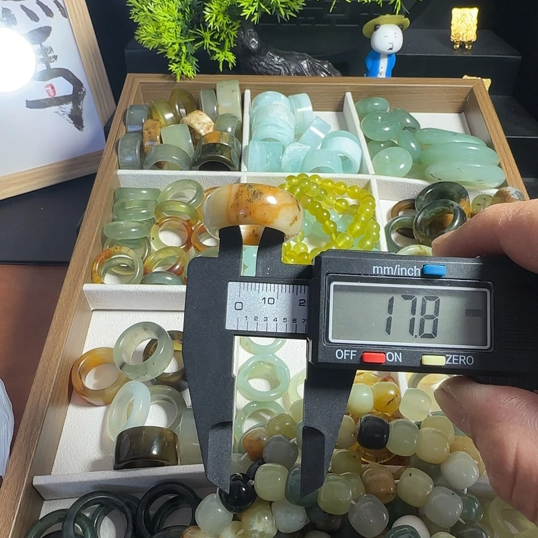 蛇纹石玉未镶嵌戒指40