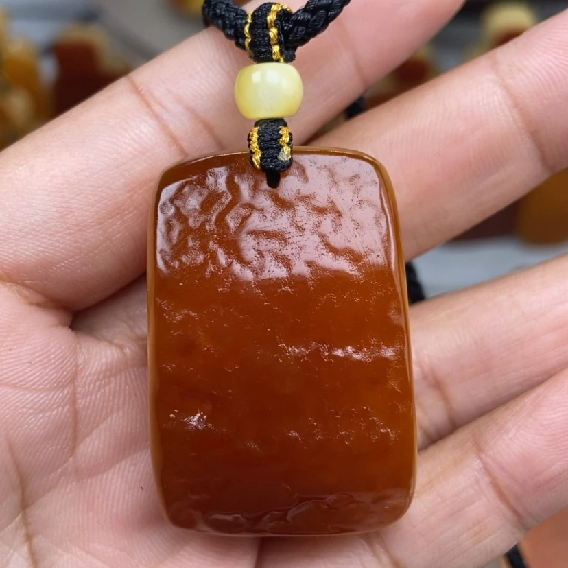 【闪购商品】琥珀颈饰未镶嵌
