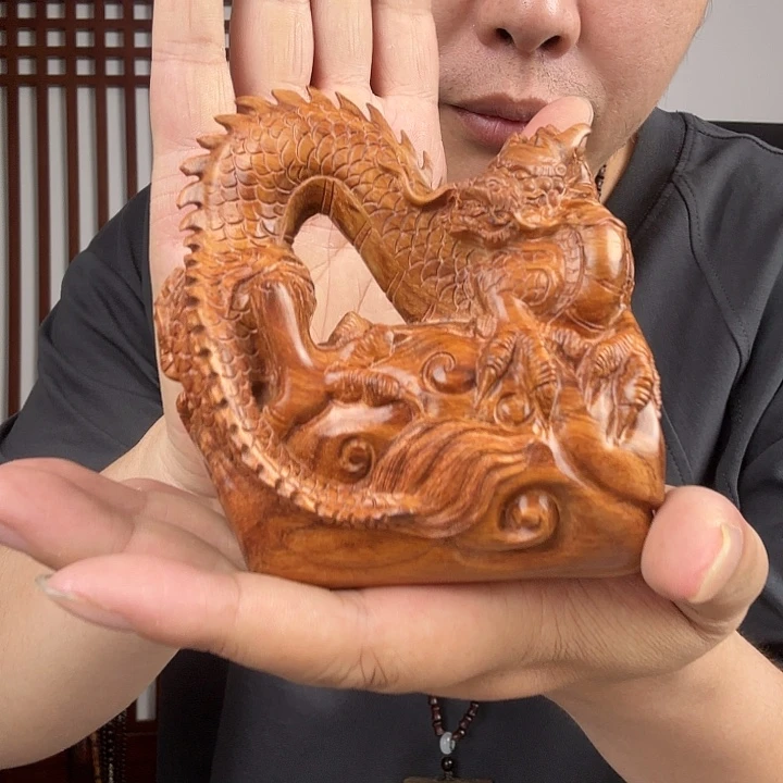 黄花梨/降香黄檀黄花梨滚地云龙摆件1200