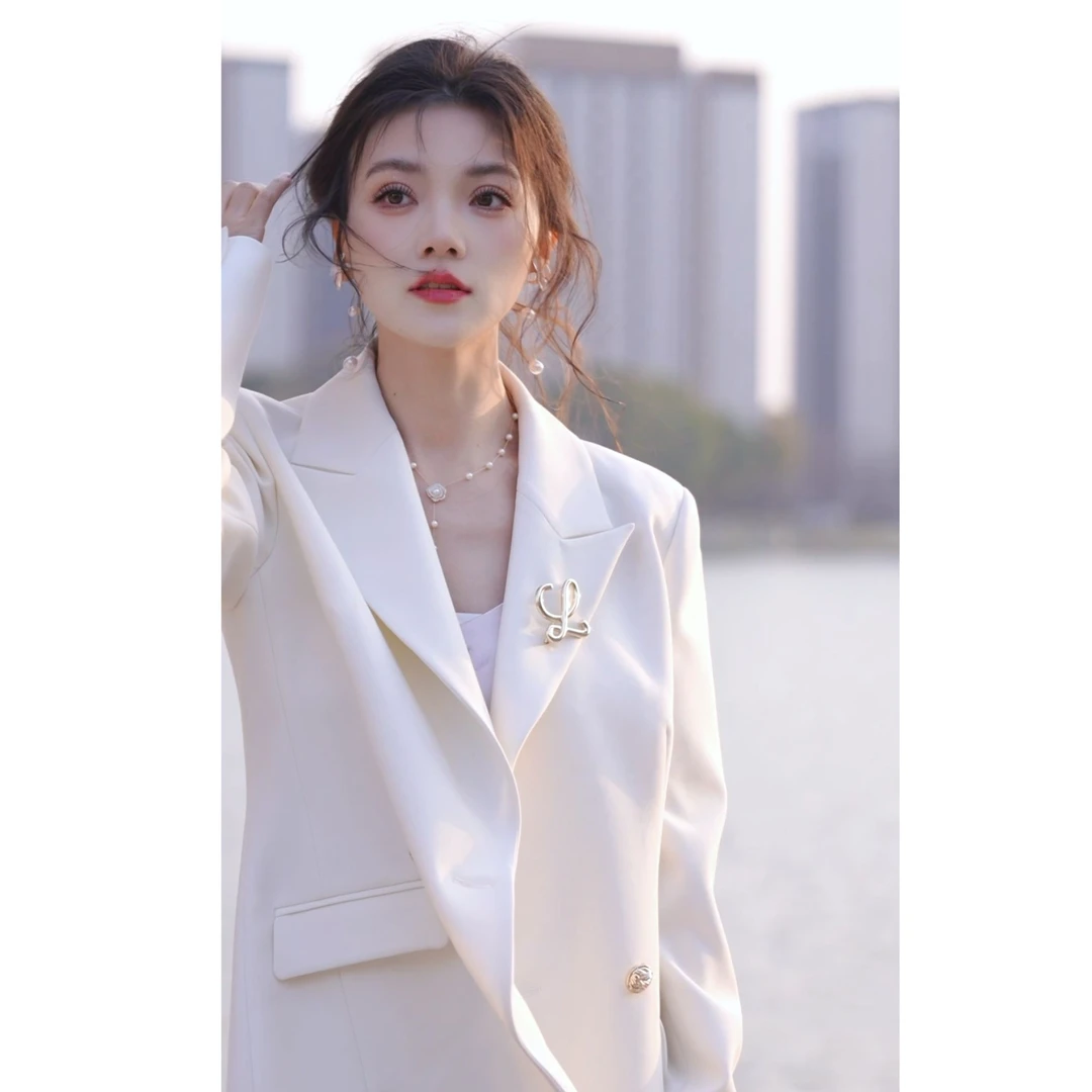 简&搭【千屿Sheila】 送胸针 两粒扣西装外套251-XZ/0314-1101819