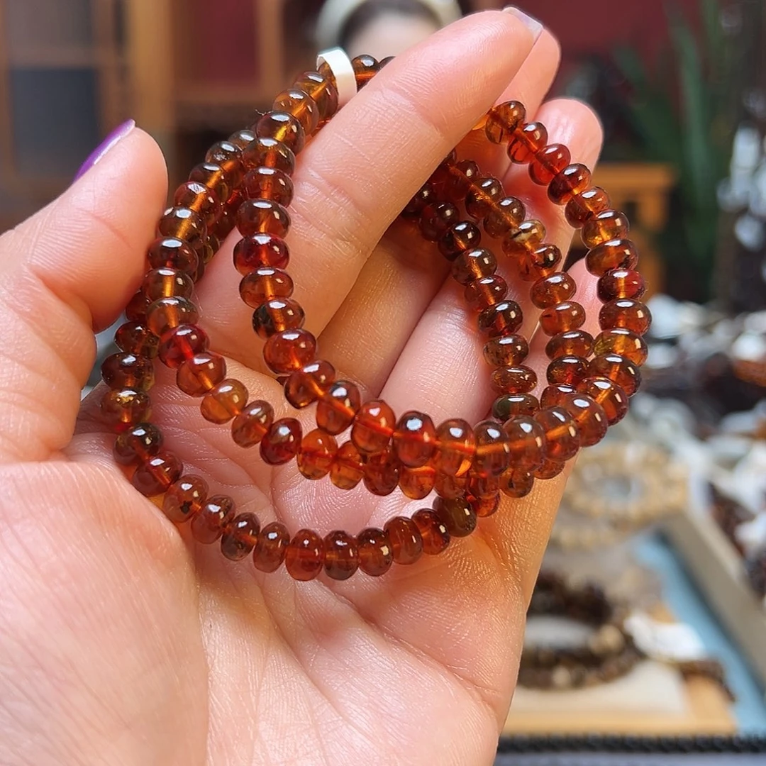 琥珀未镶嵌裸石抚顺琥珀七多样性发其一10518