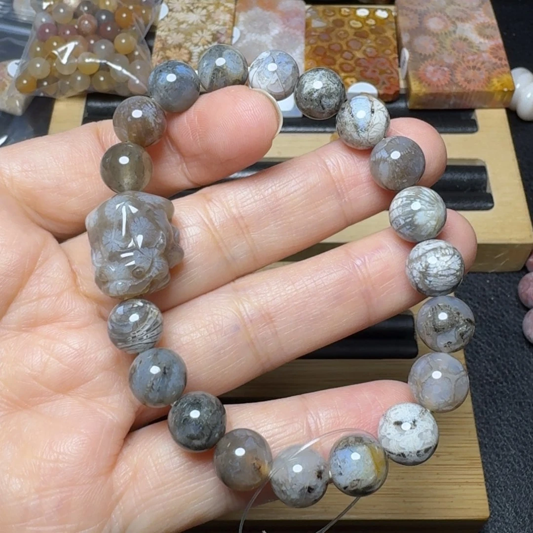 硅化玉9咪黑珠串貔貅128未镶嵌?**麻