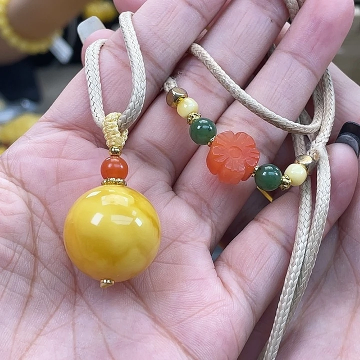 琥珀未镶嵌珠宝奇石h22