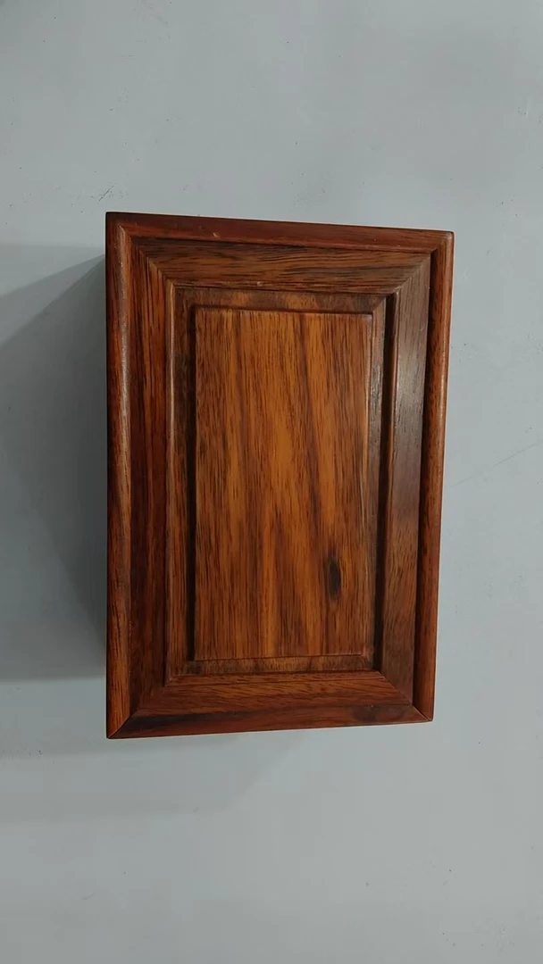 HL    素面大号抽拉盒子18*12*7.5