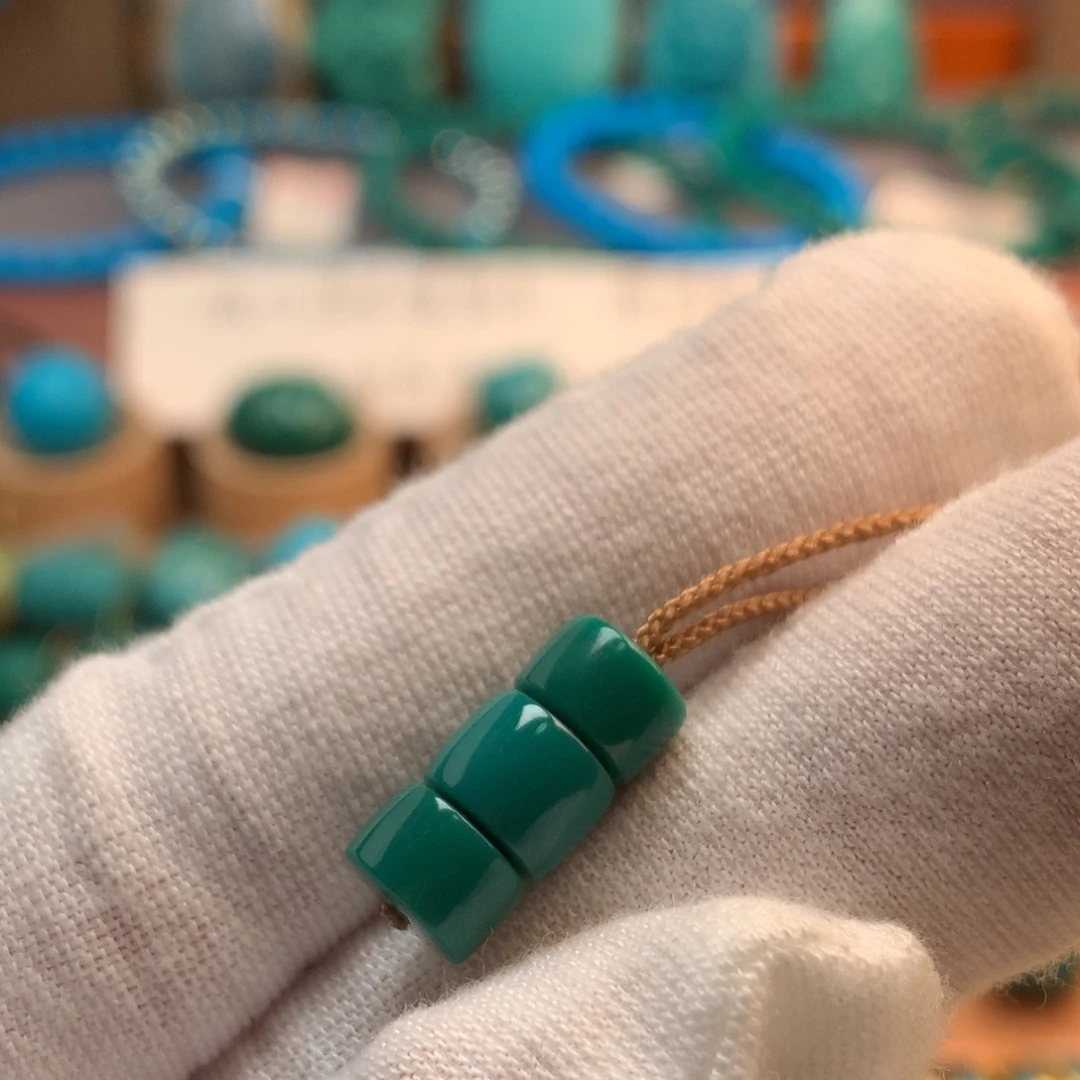 绿松石未镶嵌挂件7.4mm