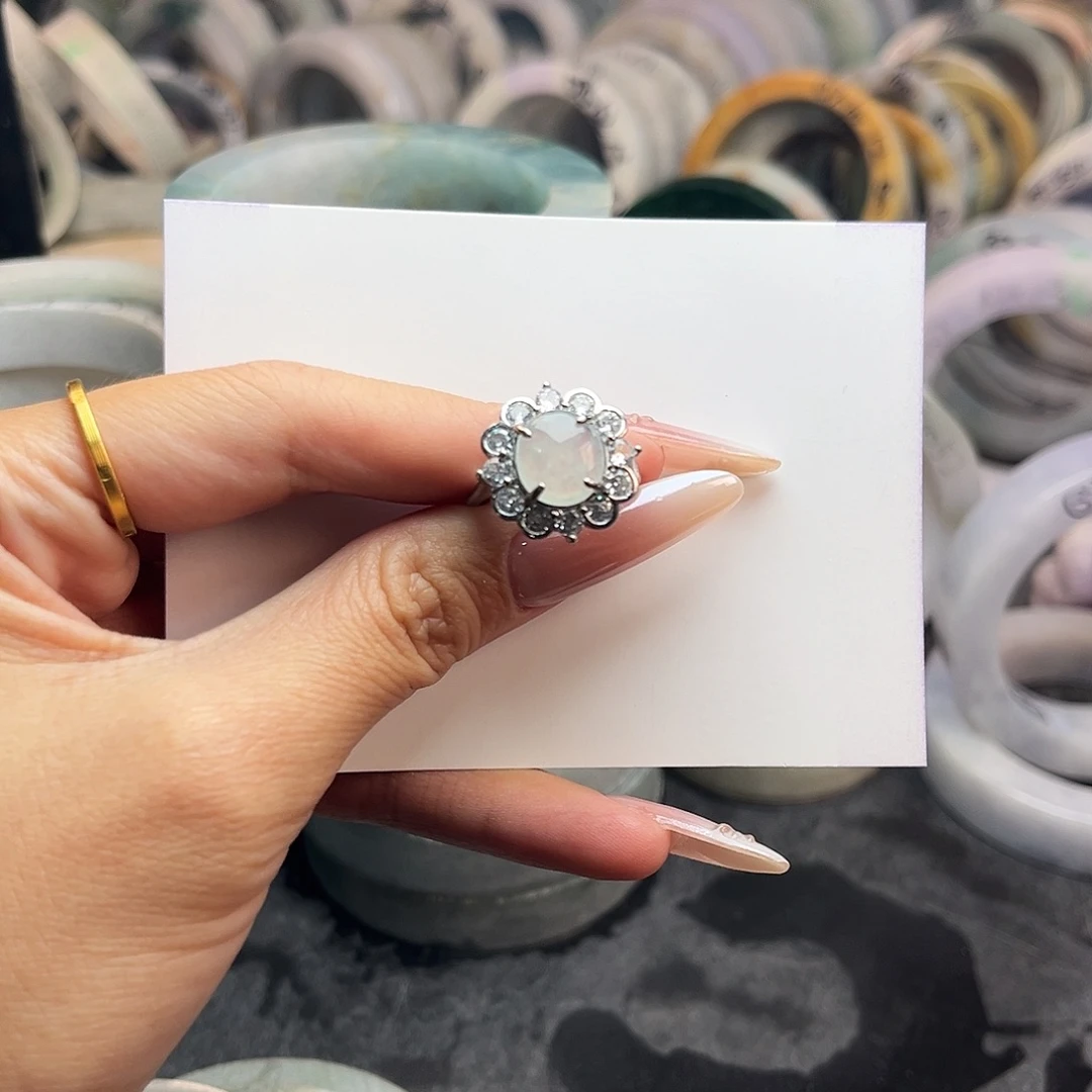 翡翠未镶嵌戒指戒指