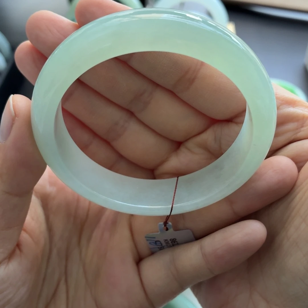 翡翠未镶嵌手镯天然