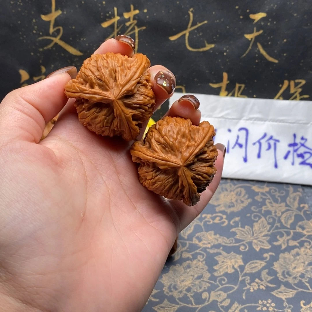 吊坠文玩核桃龙**龘白狮子