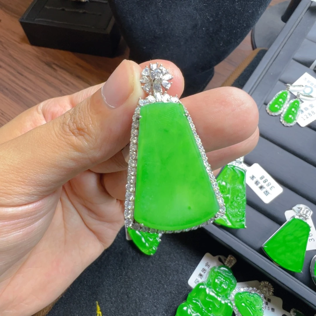 翡翠银S925镶嵌颈饰