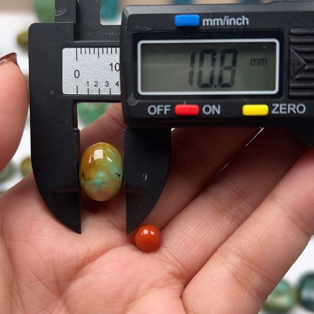 南红玛瑙未镶嵌珠宝奇石