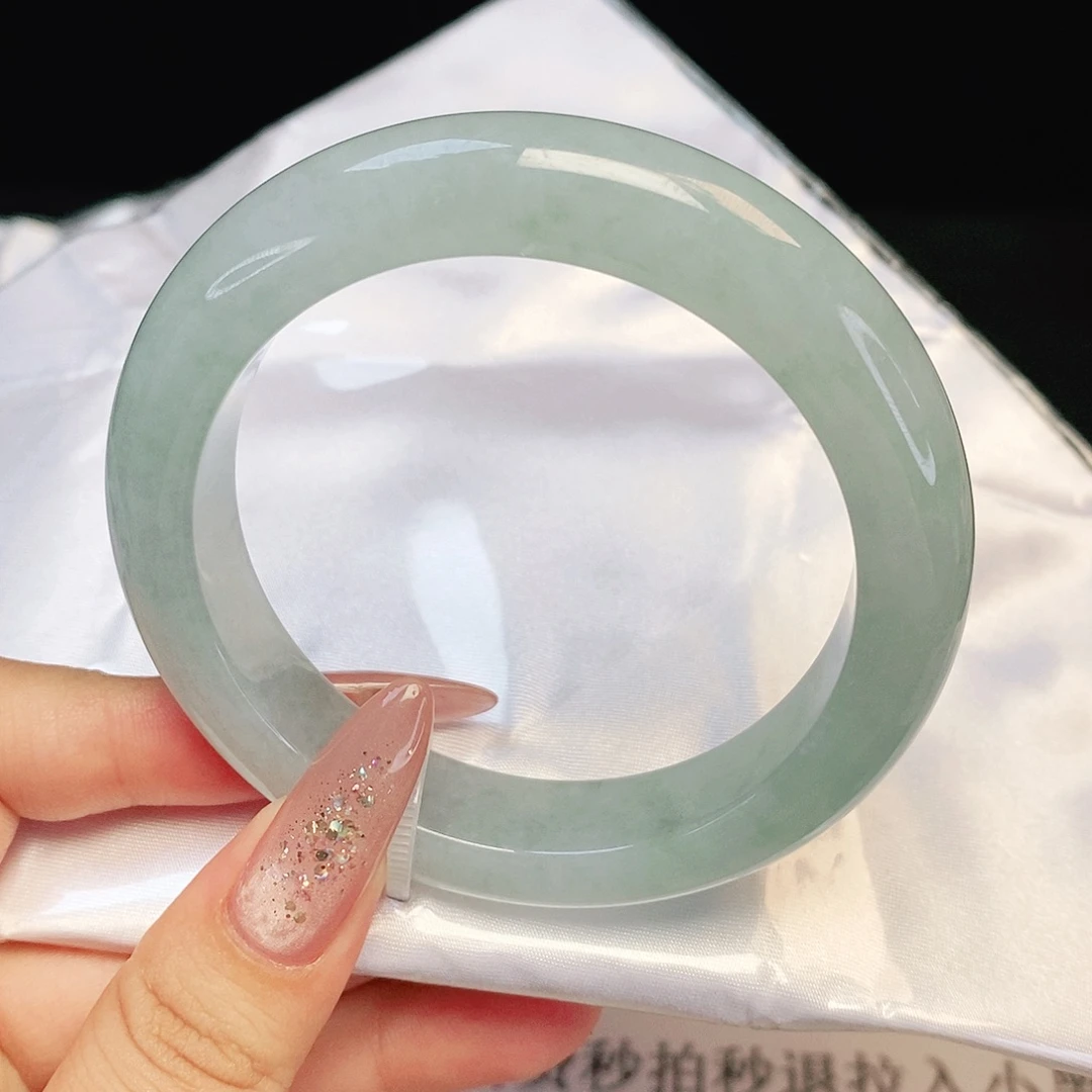 翡翠手镯未镶嵌正圈57.58