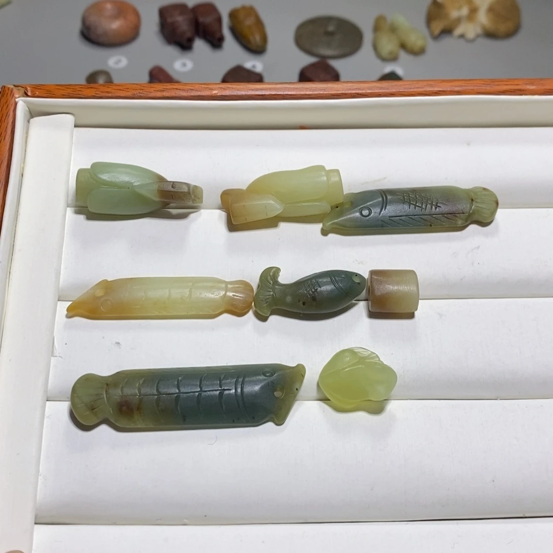 蛇纹石玉未镶嵌颈饰琪**胜