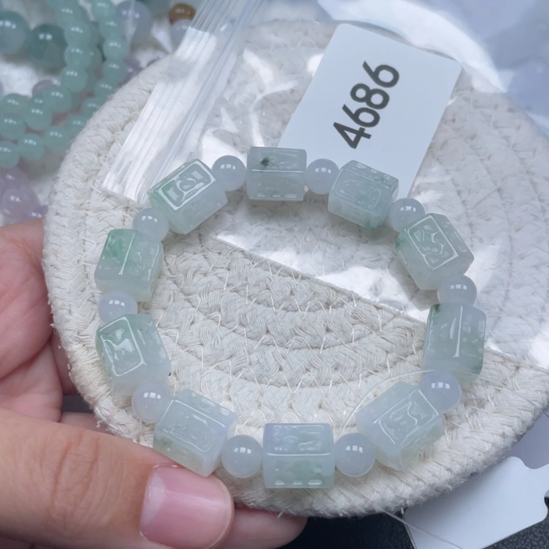 翡翠未镶嵌颈饰天然A货缅甸翡翠10.6mm