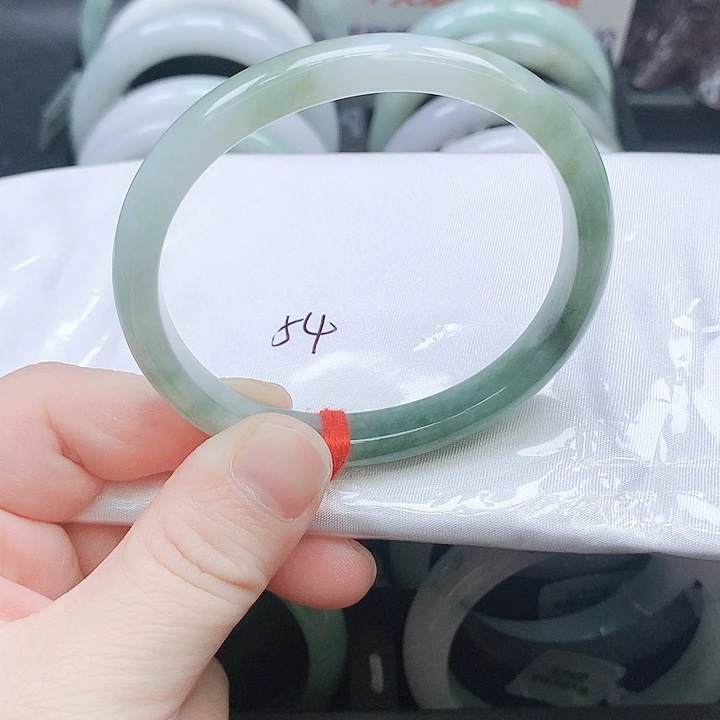 翡翠未镶嵌手镯210