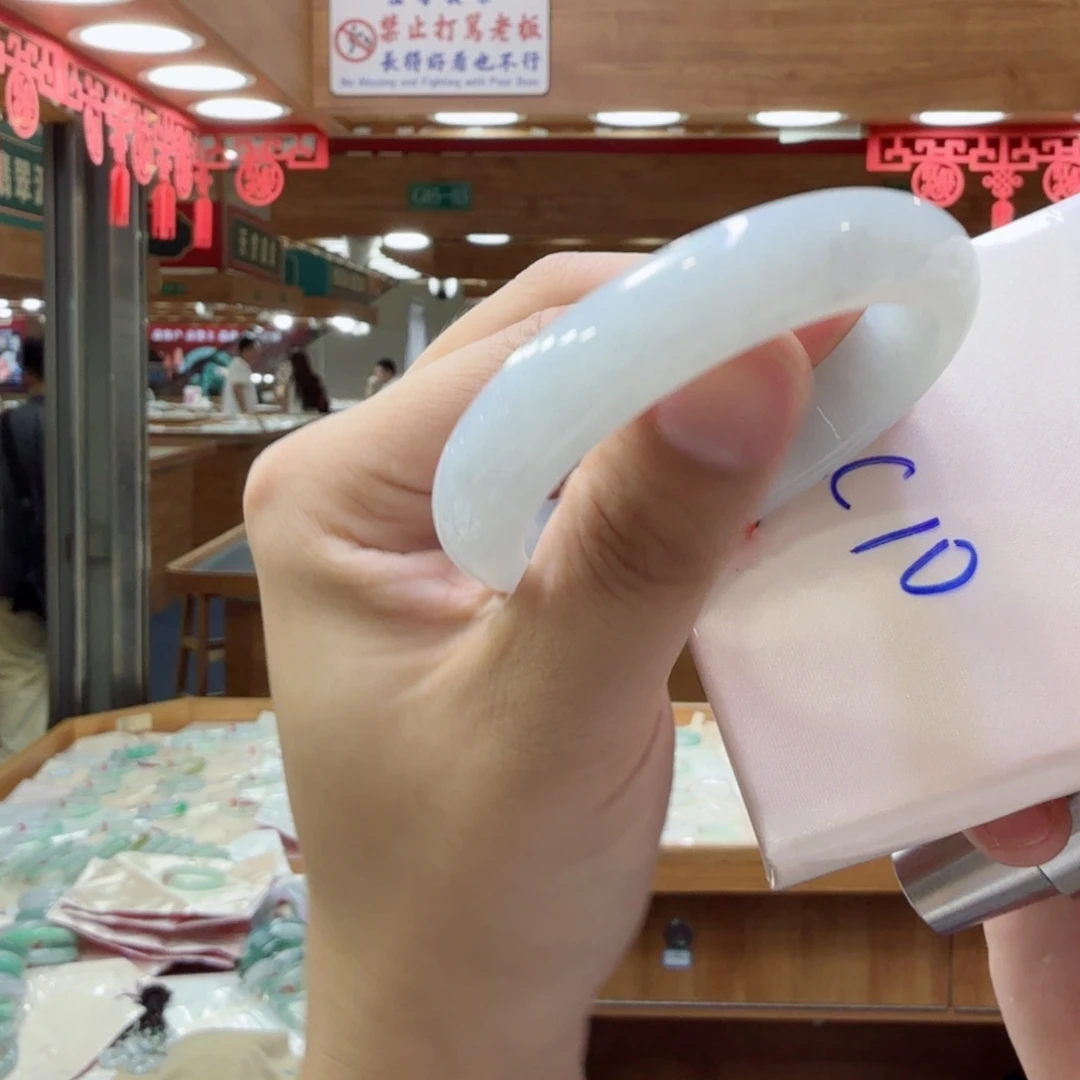 翡翠未镶嵌手镯翡翠