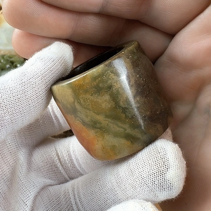 和田玉挂件未镶嵌财****）