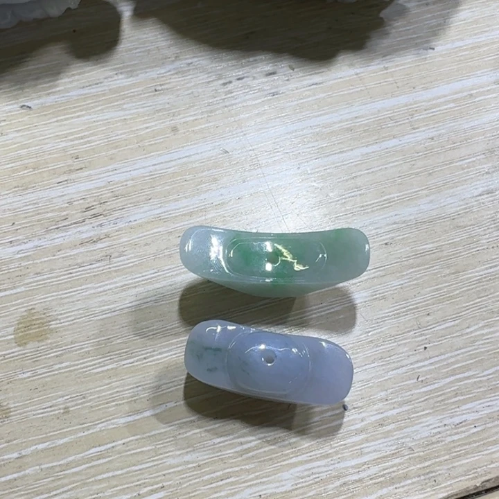 翡翠挂件未镶嵌怡**乐财源滚滚来