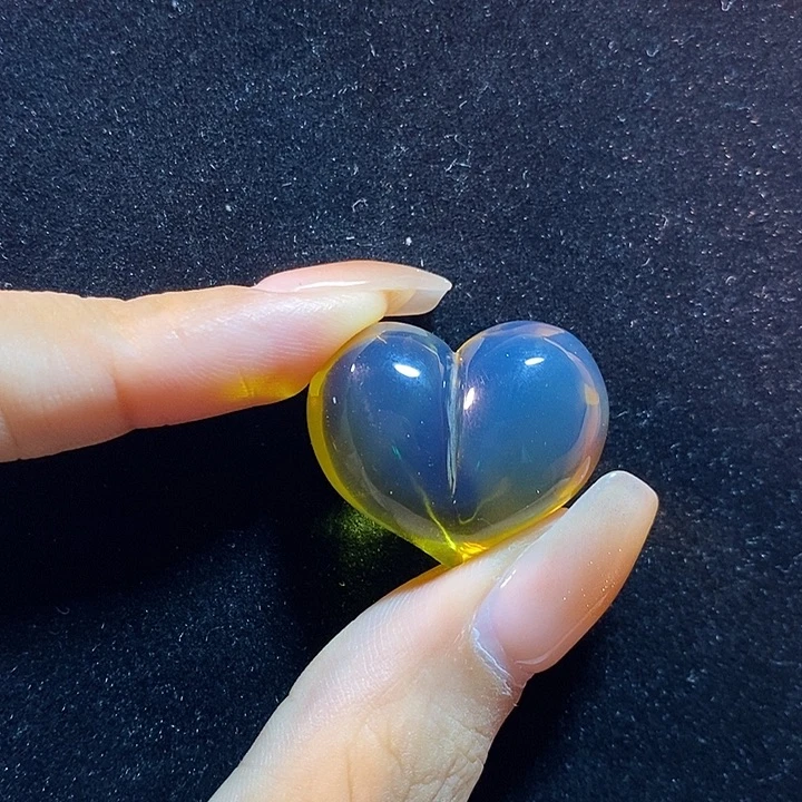 蓝珀未镶嵌珠宝奇石墨西哥蓝珀爱心屁桃