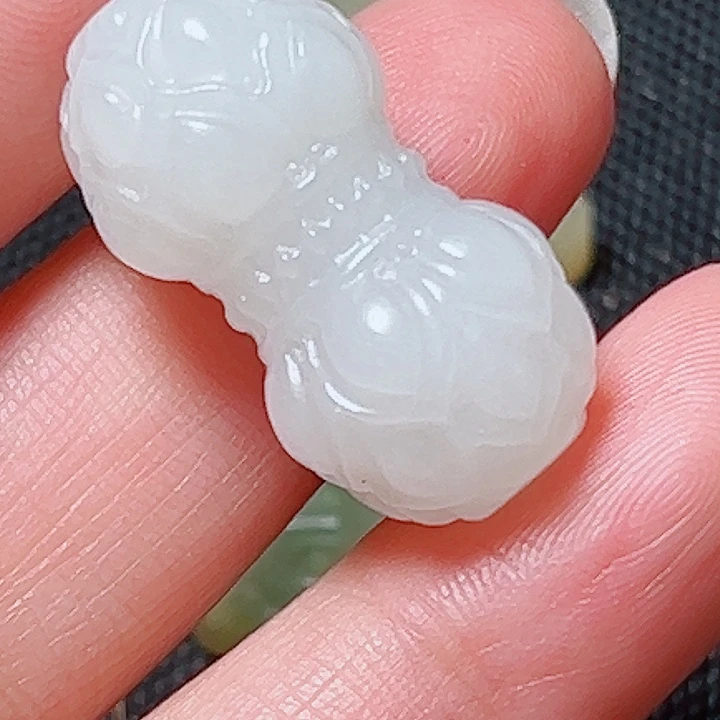 吾***我玛瑙/玉髓合金颈饰