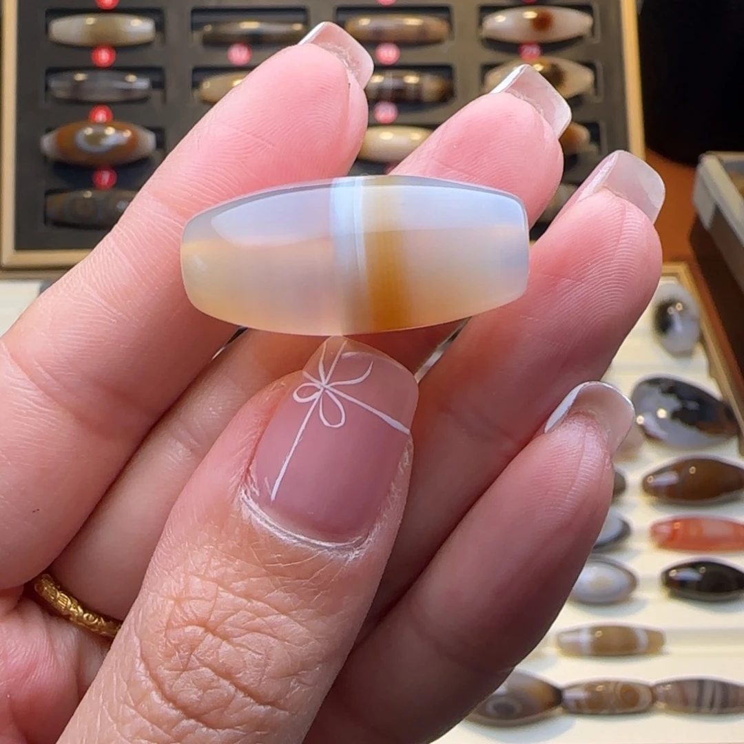 玛瑙/玉髓锁骨未镶嵌M****米