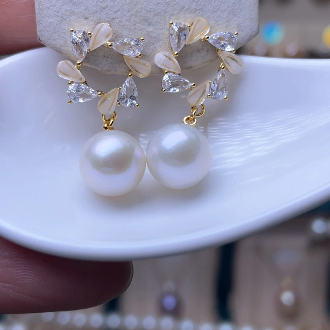 淡水珍珠耳环未镶嵌