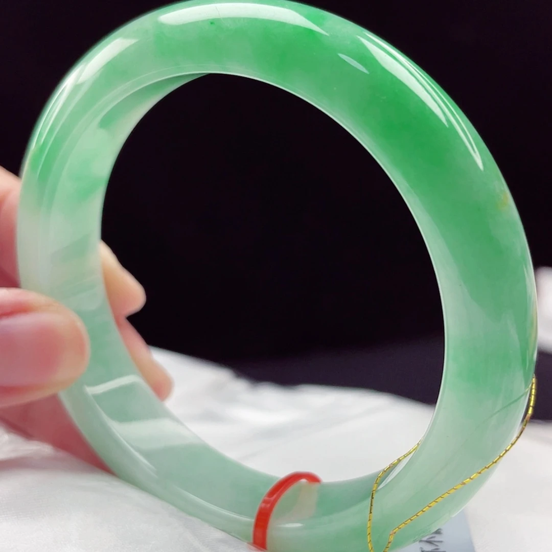 【闪购商品】未镶嵌手镯翡翠性价比高！57+圈4728