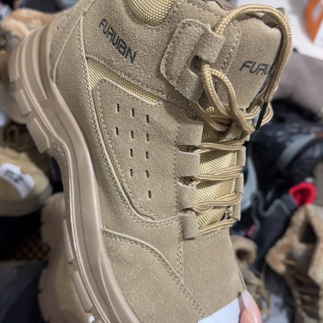 45码高帮卡其马丁靴盖好