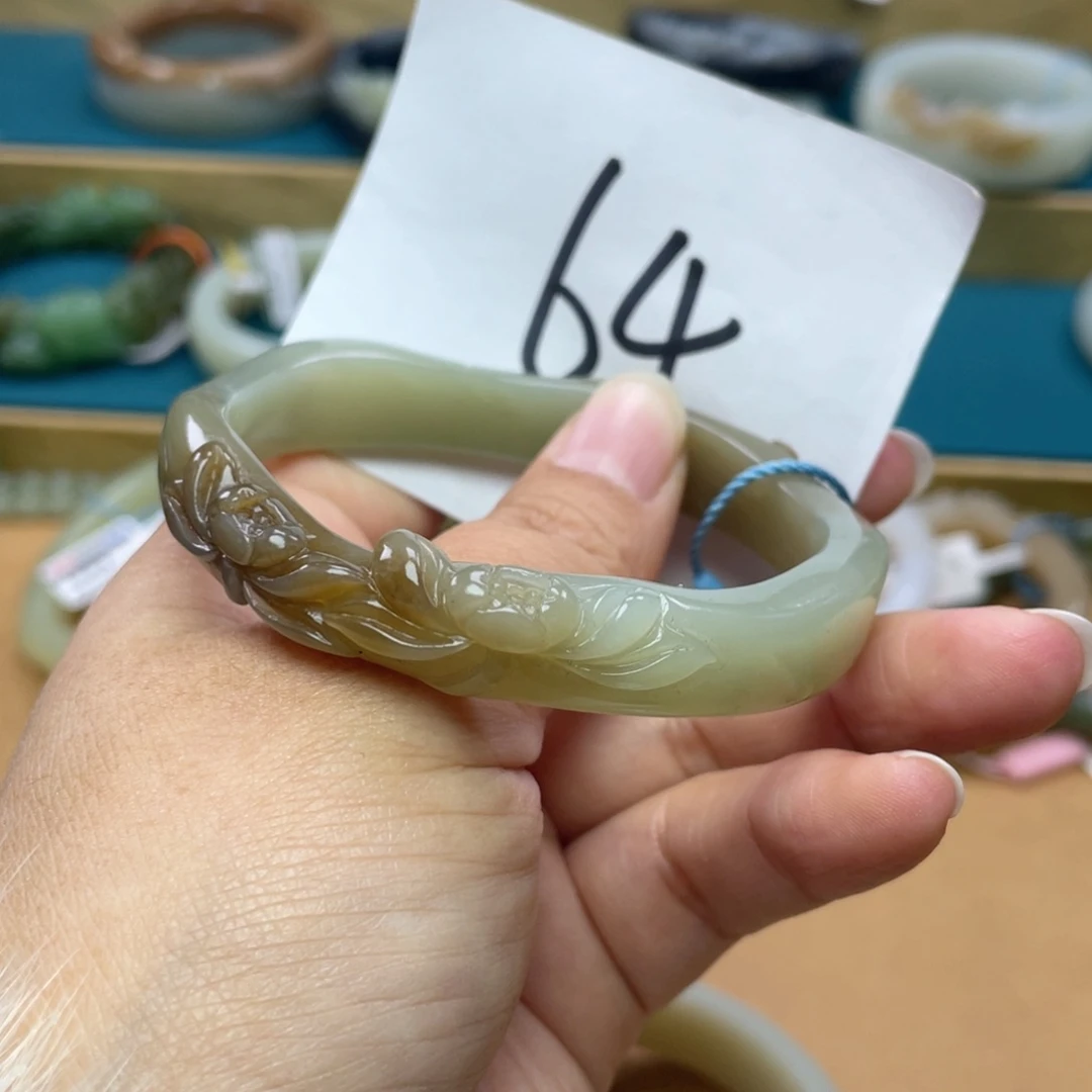 未镶嵌手镯（贵妃镯）和田玉圈口59