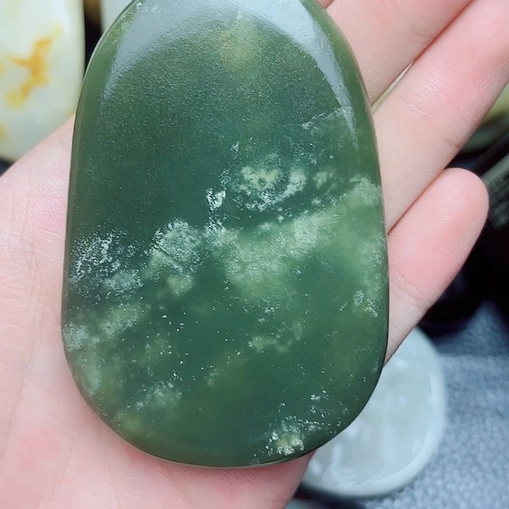 未镶嵌和田玉挂件
