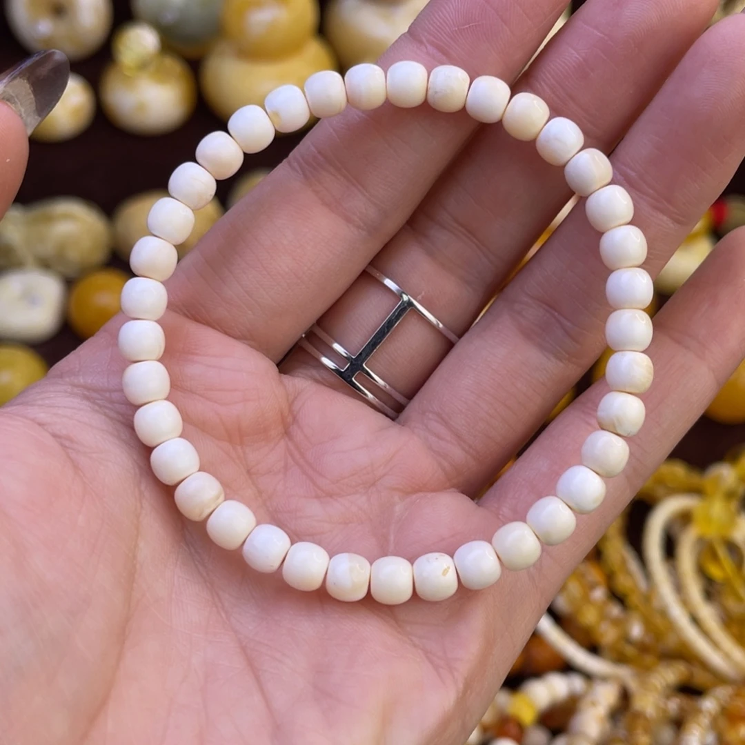 琥珀未镶嵌手链5.5mm白蜡