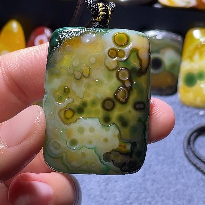 未镶嵌玛瑙/玉髓珠宝奇石