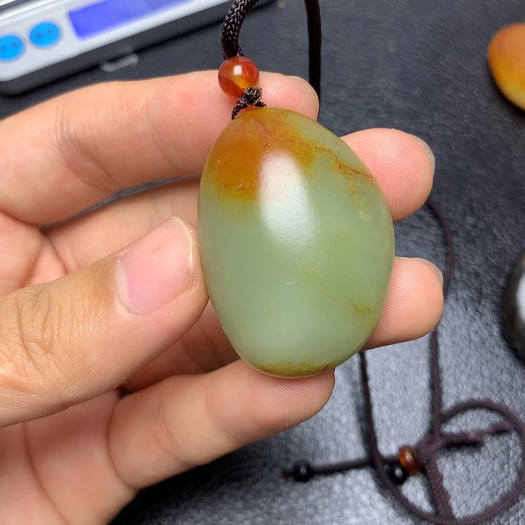 和田玉未镶嵌挂件