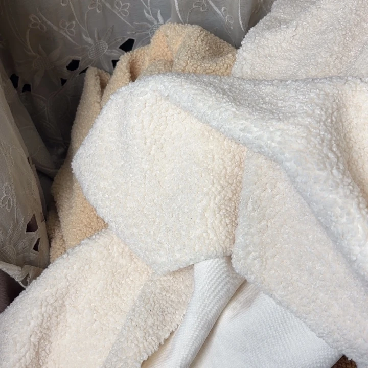 混纺米色环保羊羔毛1米