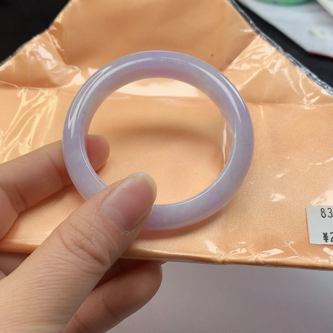 翡翠手镯未镶嵌?*8323xxccvv