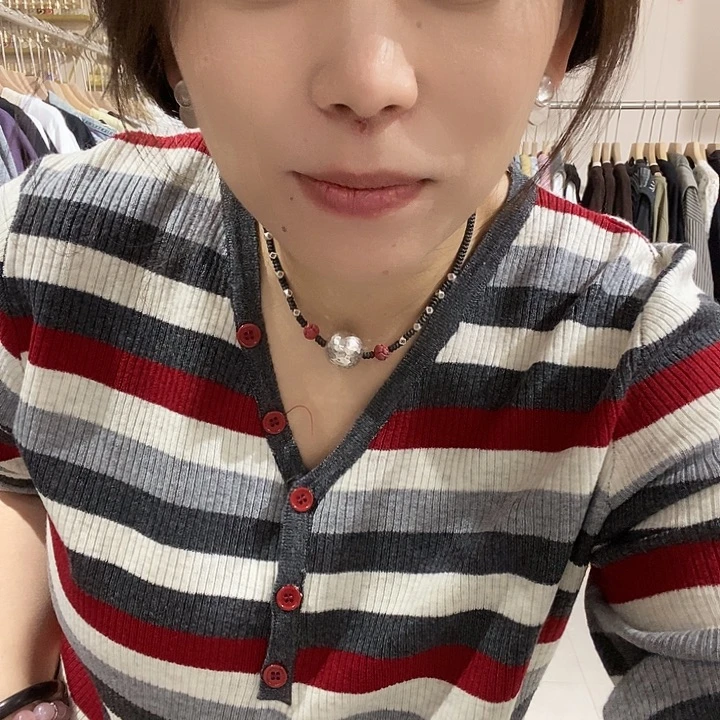 嘉***胖条纹彩色针织一件