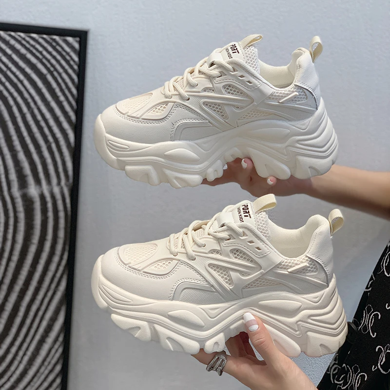 2025年春季新款女鞋网面透气时尚百搭老爹鞋