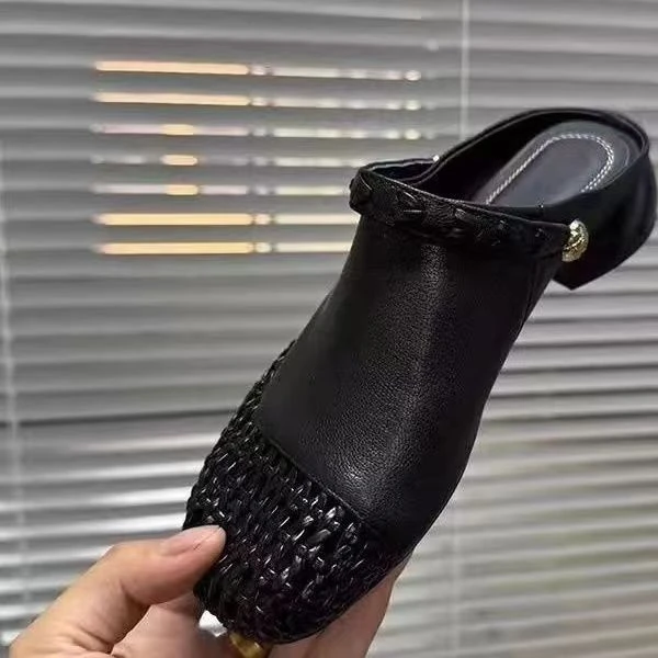 （撤柜）2025新款粗跟包头纯色低跟法式包头拖高帮凉鞋智性风