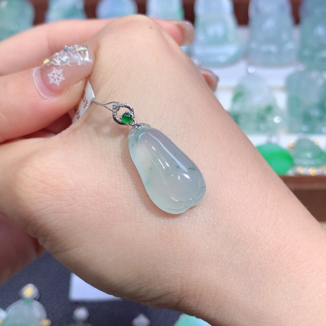 吊坠(不含链)18K金镶嵌翡翠天然缅甸A货翡翠揭阳工福瓜