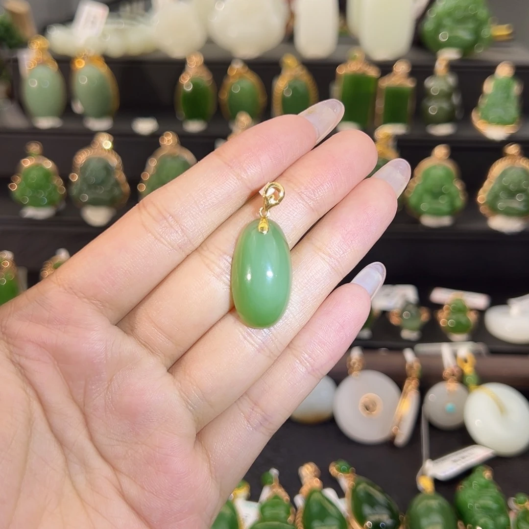 和田玉18K金镶嵌吊坠(不含链)