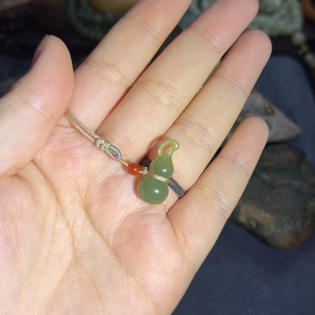 和田玉未镶嵌珠宝奇石