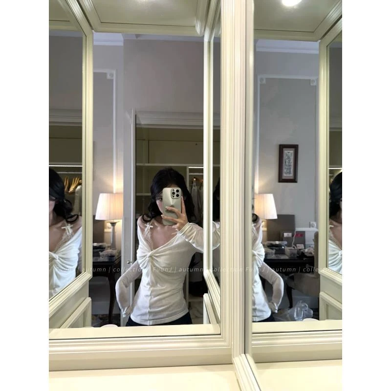 【现货6834】纯欲风性感蕾丝吊带气质设计感扭结V领修身显瘦上衣