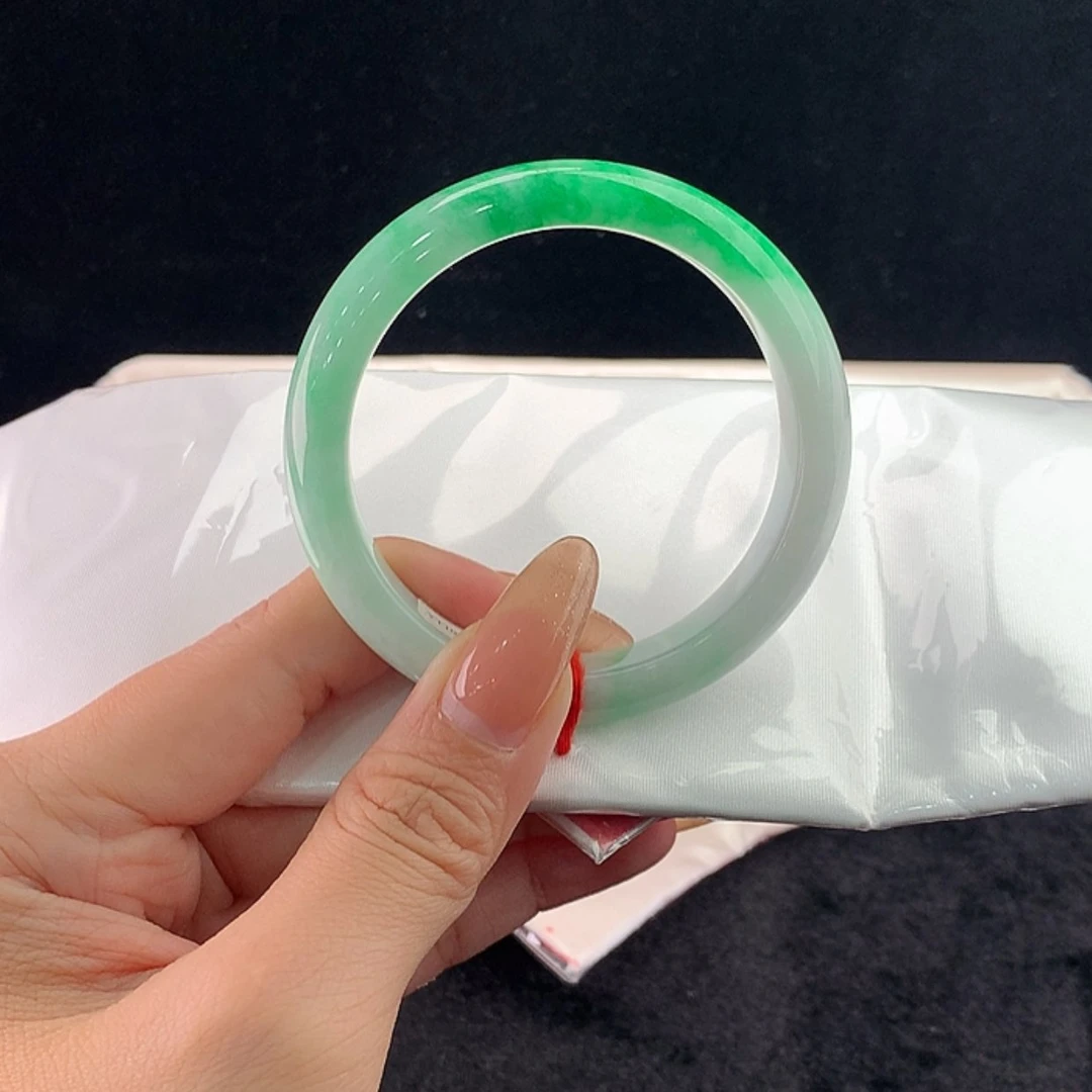 【闪购商品】未镶嵌手镯翡翠正55.5
