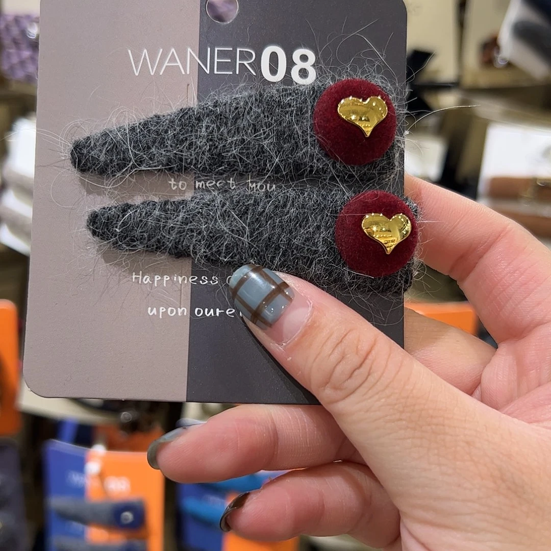 布艺非金属爱心拜拜夹