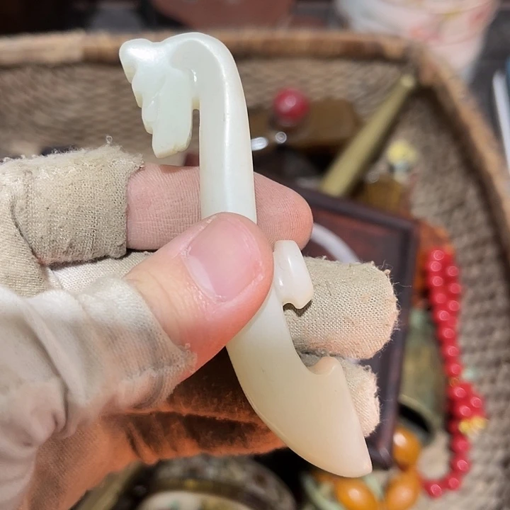 轩***逸陶我也不知道我在想什么了