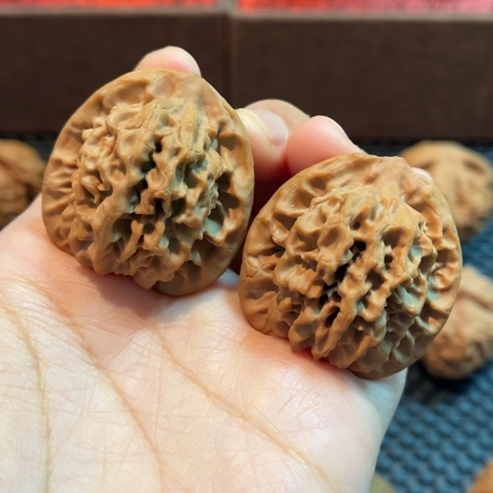 文玩核桃吊坠秦闷