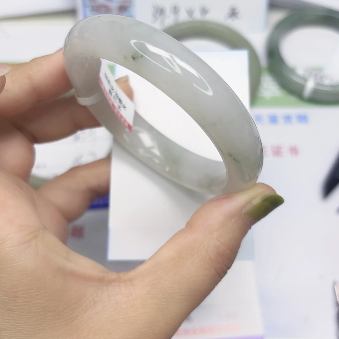 石英岩玉未镶嵌手镯20/5667