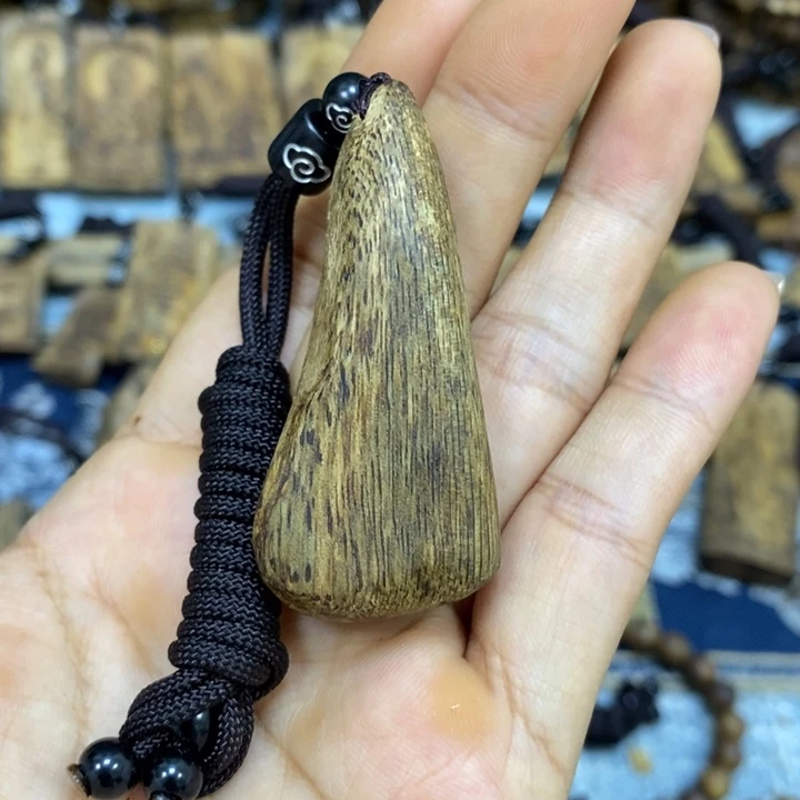 ****^手把件沉香奇楠沉香素牌吊坠